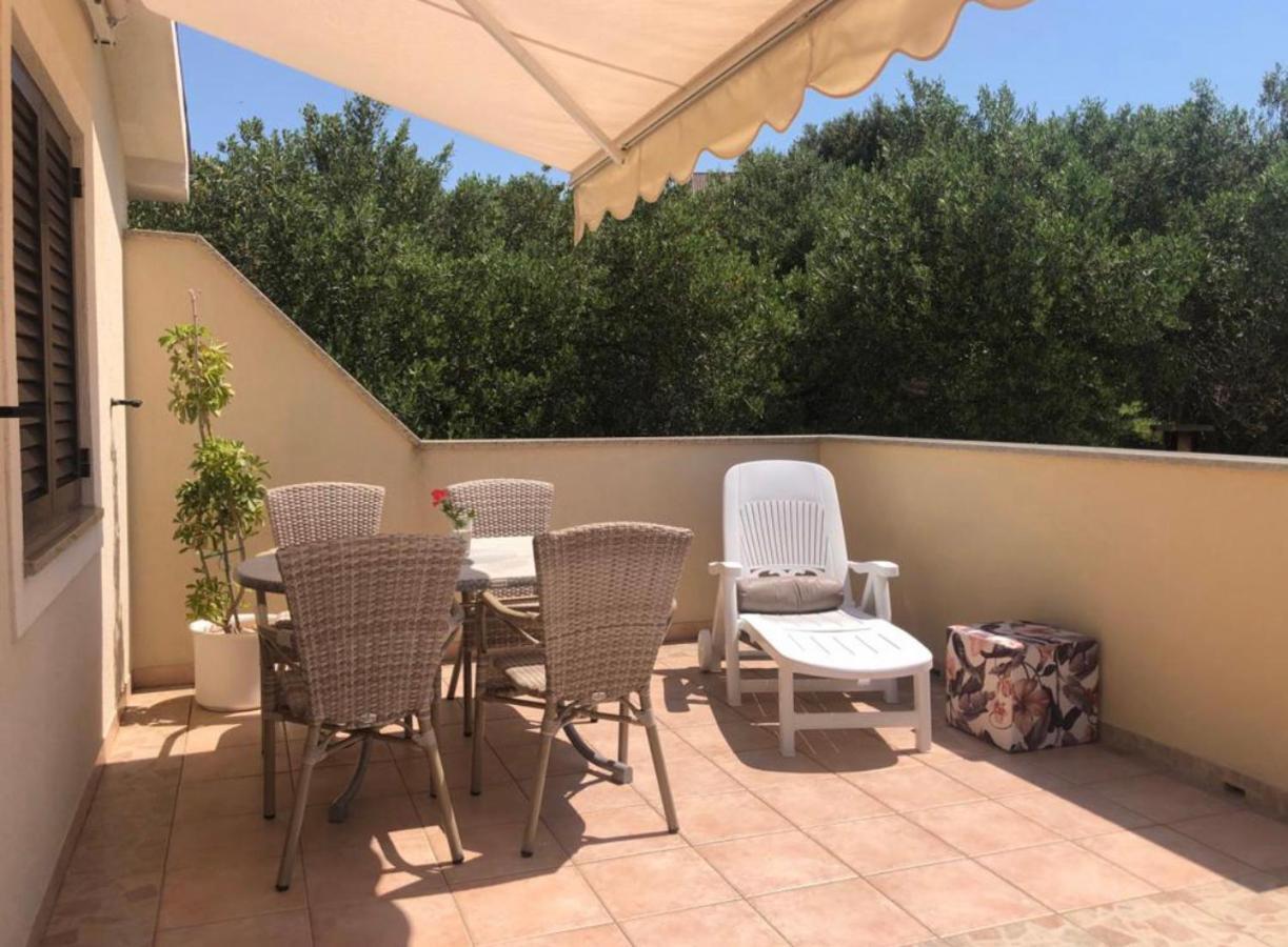 Apartmani Anamar Супетарска-Драга Экстерьер фото